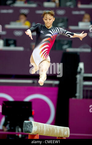 Rie Tanaka (JPN), 29. Juli 2012 - Kunstturnen: Frauen Qualifikation Schwebebalken in North Greenwich Arena während der London 2012 Olympischen Spiele in London, Vereinigtes Königreich.   (Foto von Enrico Calderoni/AFLO SPORT) Stockfoto