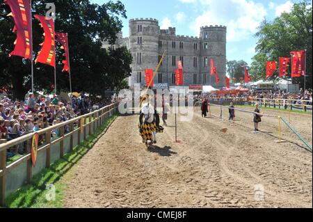 Ritterturnieren am Camp Bestival Dorset 29.07.2012 Stockfoto