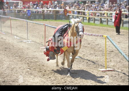 Ritterturnieren am Camp Bestival Dorset 29.07.2012 Stockfoto