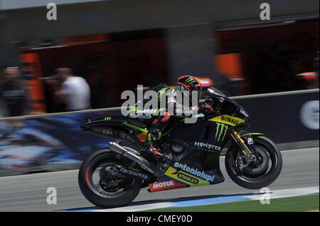 29. Juli 2012 - Monterey, Kalifornien, USA - Monster Yamaha Tech 3 Fahrer ANDREA DOVIZIOSO Italiens (#4) während der sonntäglichen Red Bull U.S. Grand Prix. (Kredit-Bild: © Scott Beley/ZUMAPRESS.com) Stockfoto