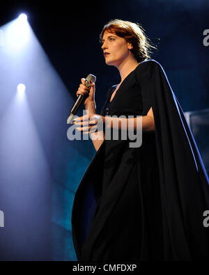 2. August 2012 führt - Toronto, Kanada - englische Indie-Rock-Band "Florence + The Machine" im Canadian Molson Amphitheatre. Im Bild lead-Sänger Florence Welch. Bildnachweis: n8n Foto / Alamy Live News Stockfoto