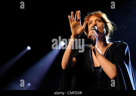 2. August 2012 führt - Toronto, Kanada - englische Indie-Rock-Band "Florence + The Machine" im Canadian Molson Amphitheatre. Im Bild lead-Sänger Florence Welch. Bildnachweis: n8n Foto / Alamy Live News Stockfoto