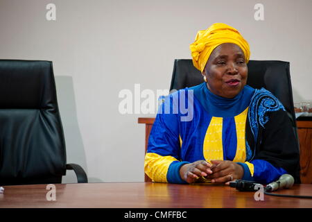 PRETORIA, Südafrika: AU Präsident Nkosana Dlamini-Zuma trifft mit dem Black Business Council am 2. August 2012 in Pretoria, Südafrika. (Foto von Gallo Images / Franco Megannon) Stockfoto