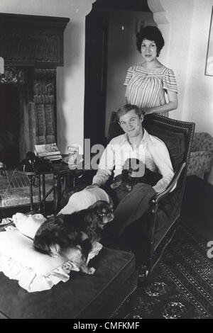 RICHARD THOMAS mit Frau Alma Gonzales. (Kredit-Bild: © Shepard Sherbell/Globe Photos/ZUMAPRESS.com) Stockfoto