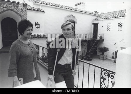 RICHARD THOMAS mit Frau Alma Gonzales. (Kredit-Bild: © Shepard Sherbell/Globe Photos/ZUMAPRESS.com) Stockfoto