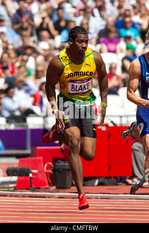 London, UK. Samstag, 4. August 2012. Yohan Blake (JAM) im Wettbewerb mit der Herren 100m Runde 1 bei den Olympischen Sommerspielen 2012 in London. Stockfoto