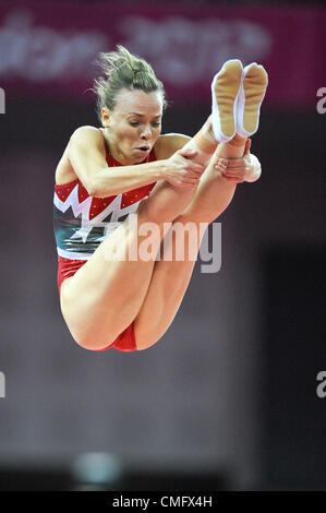 London, UK. Samstag, 4. August 2012. Karen Cockburn Kanadas konkurriert bei der Frauen Trampolin Finals in die North Greenwich Arena Stockfoto