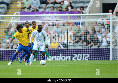 Newcastle, UK. Samstag, 4. August 2012. Wilmer Crisanto im Feld, während die Olympia Fußball Männer Quartal Endspiel zwischen Brasilien und Honduras aus St James Park. Stockfoto