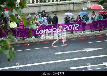 5. August 2012, London UK. Massen der Olympischen Frauen Marathon in London ansehen Stockfoto