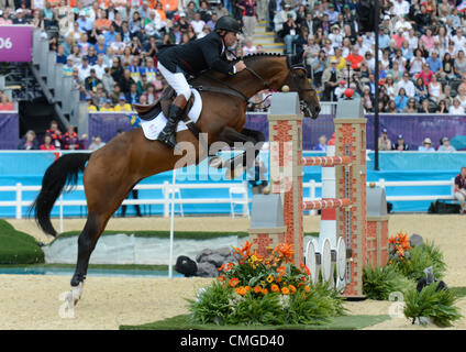 London, UK. 6. August 2012. Greenwich Park. Olympic Equestrian Team Springturnier, Team Goldmedaillengewinner Nick Skelton, Great Britain, Reiten Big Star Stockfoto