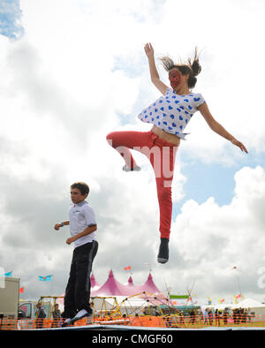 Montag, 6. August 2012 The National Eisteddfod of Wales, findet in diesem Jahr auf einem stillgelegten Flugplatz in Wellenplan, in der Vale of Glamorgan, am Stadtrand von Cardiff Foto © Keith Morris Stockfoto