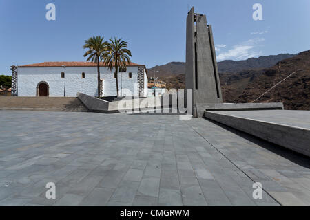 Die Plaza de Espana in Adeje, Teneriffa, entworfen von den kanarischen Architekten Fernando Menis. Es wurde als Finalist für den World Architecture Festival in der Kategorie "Neue und alte" nominiert, vom 3. bis 5. Oktober 2012 in Singapur stattfinden. Adeje, Teneriffa, Kanarische Inseln, Spanien. Stockfoto