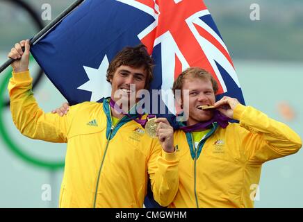 8. August 2012. Olympisches Segeln, Aktion während der London 2012 Olympische Spiele bei Weymouth & Portland Veranstaltungsort, Dorset, England, UK.  Nathan Outteridge und Iain Jensen von Australien gewinnen Gold in der 49er Jolle Medaille Männerrennen 8. August 2012 Bild: DORSET MEDIA SERVICE Stockfoto