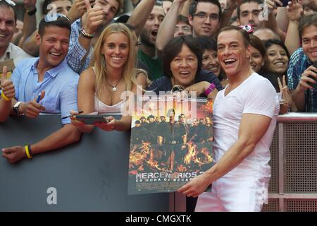 8. August 2012 - Madrid, Spanien - belgischen Schauspieler Jean-Claude Van Damme besucht "The Expendables 2" Premiere im Callao Kino in Madrid (Credit-Bild: © Jack Abuin/ZUMAPRESS.com) Stockfoto