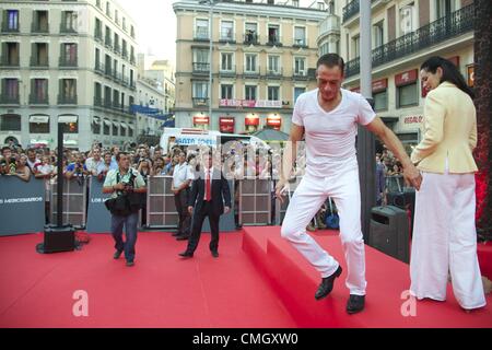 8. August 2012 teilnehmen "The Expendables 2" Premiere in Callao Kino in Madrid - Madrid, Spanien - belgischen Schauspieler Jean-Claude Van Damme und Frau Gladys Portugues (Credit-Bild: © Jack Abuin/ZUMAPRESS.com) Stockfoto