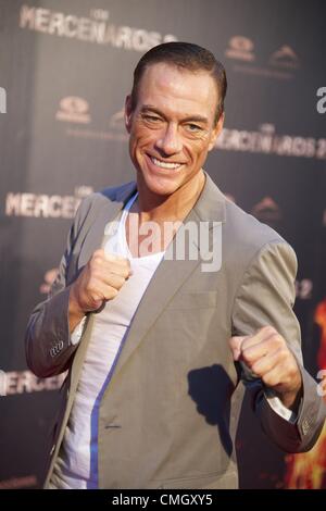 8. August 2012 - Madrid, Spanien - belgischen Schauspieler Jean-Claude Van Damme besucht "The Expendables 2" Premiere im Callao Kino in Madrid (Credit-Bild: © Jack Abuin/ZUMAPRESS.com) Stockfoto