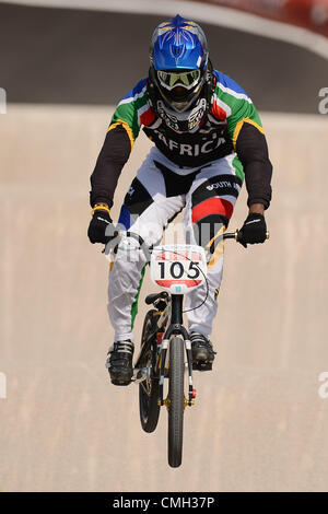 9. August 2012. LONDON, ENGLAND - 9 AUGUST Sifiso Nhlapo in Südafrika während der BMX Seeding Run auf der BMX-Bahn am 9. August 2012 in London, England-Foto von Roger Sedres / Gallo Images Credit: Roger Sedres / Alamy Live News Stockfoto