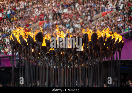 9. August 2012. Olympische Fackel für die Olympischen Sommerspiele 2012 in London Stockfoto