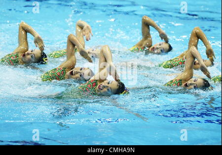 10. August 2012. 10.08.2012. London, ENGLAND; Japan nimmt an der Frauen Teams synchron schwimmen frei Routine Finale am 14. Tag des London 2012 Olympische Spiele im Aquatics Centre. Stockfoto