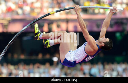 10. August 2012. Tschechische Republik Jan Kudlicka konkurriert im Stabhochsprung Finale bei der Leichtathletik im Olympiastadion bei den Sommerspielen 2012, London, Großbritannien, Freitag, 10. August 2012. (Foto/Michal Kamaryt CTK) Stockfoto