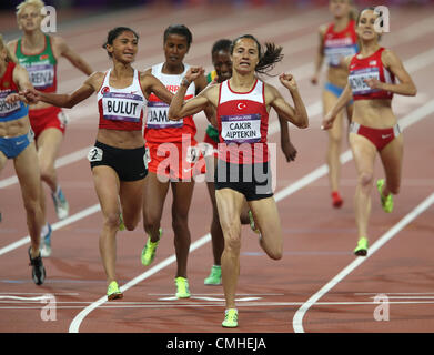 10. August 2012. ASLI CAKIR ALPTEKIN Türkei LONDON 2012 Olympische Spiele, Frauen 1500M Finale STRATFORD, LONDON, ENGLAND 10. August 2012 DIC9251 Stockfoto