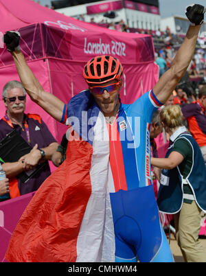 Jaroslav Kulhavy der Tschechischen Republik gewann die Goldmedaille in der Mountain Bike Radfahren Männer Rennen bei den Olympischen Spielen 2012 Sonntag, 12. August 2012, auf der Hadleigh Farm in Essex, England. (Foto/Michal Kamaryt CTK) Stockfoto