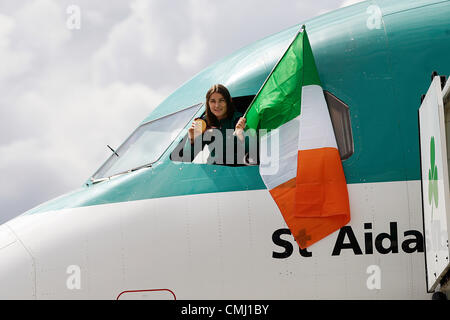 Dublin ist 13. August 2012 - Katie Taylor Gold Medalist in Boxen Frauen leicht, beim nach Hause kommen am Flughafen Dublin Flug Aerlingus. Stockfoto