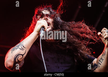 12. August 2012 - Toronto, Ontario, Kanada - MAURIZIO LACONO von Kataklysm auf schwere T.O. 2012 inszenieren in Downsview Park in Toronto. (Kredit-Bild: © Igor Vidyashev/ZUMAPRESS.com) Stockfoto