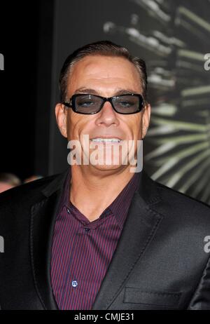 15. August 2012. 15. August 2012. Jean Claude Van Damme im Ankunftsbereich für THE EXPENDABLES 2 Premiere, Graumans Chinese Theatre, Los Angeles, CA 15. August 2012. Foto von: Elizabeth Goodenough/Everett Collection/Alamy Live News/Alamy Live-Nachrichten Stockfoto