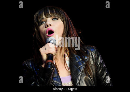 16. August 2012 - Toronto, Ontario, Kanada - kanadische Sängerin CARLY RAE JEPSEN führt auf der Bühne im Molson Amphitheatre auf KiSS 92,5 Wham Bam in Toronto (Credit-Bild: © Igor Vidyashev/ZUMAPRESS.com) Stockfoto