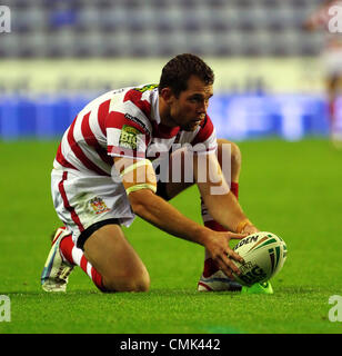 20.08.2012 Wigan, England. Rugby League. Wigan Warriors V Salford Stadt-Rottöne. Wigan Warriors Australian Flügelspieler Pat Richards in Aktion während des Spiels Stobart Super League spielte bei der DW-Stadion. Stockfoto