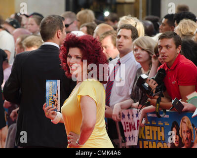 Cleo Rocos an Keith Lemon Film, Premiere Odeon Leicester Square in London Uk Montag, 20. August 2012. Stockfoto