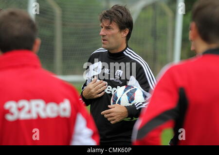 Im Bild: Manager Michael Laudrup. Dienstag, 21. August 2012 Re: Barclays Premier League Seite Swansea City Football Club Training bei Llandarcy, South Wales, UK. Bildnachweis: D Legakis / Alamy Live News Stockfoto