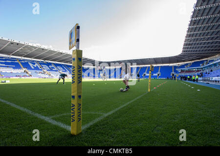 Reading, UK. 3. November 2013. Einen Überblick über den Boden vor dem Aviva Premiership Spiel zwischen London Irish und Northampton Saints aus dem Madejski-Stadion. Bildnachweis: Aktion Plus Sport/Alamy Live-Nachrichten Stockfoto