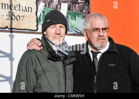 Belfast, Nordirland. 3. November 2013 - Tony Catney und Martin Og Meehan, enge Freunde und ehemalige republikanische politische Gefangene. Bildnachweis: Stephen Barnes/Alamy Live-Nachrichten Stockfoto