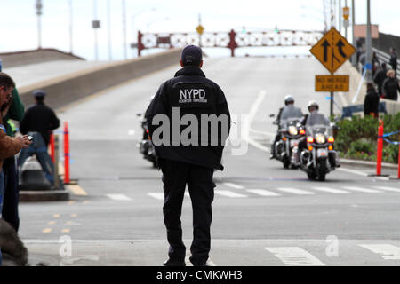 New York, New York, USA. 3. November 2013. 2013 N.Y.C Marathon. © 2013 Credit: Bruce Cotler/Globe Photos/ZUMAPRESS.com/Alamy Live-Nachrichten Stockfoto