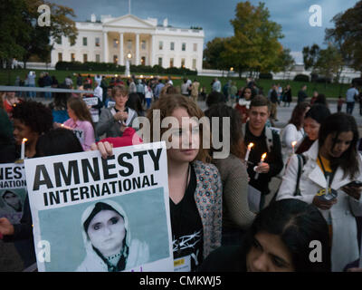 Washington, DC, USA. 2. November 2013. Aktivisten mit Amnesty International protestiert Drohne Hinrichtungen und außergerichtliche macht. Bildnachweis: Ann wenig/Alamy Live-Nachrichten Stockfoto