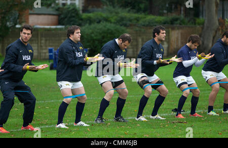 London, UK. 5. November 2013. Argentinien-Trainingseinheit bei Teddington Sports Boden in London. Bildnachweis: Aktion Plus Sport/Alamy Live-Nachrichten Stockfoto