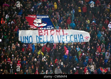 Bologna, Italien. 4. November 2013. Fans (Chievo) Football / Soccer: italienische "Serie A" match zwischen Bologna 0-0 AC Chievo Verona Renato dall-Stadion in Bologna, Italien. Bildnachweis: Maurizio Borsari/AFLO/Alamy Live-Nachrichten Stockfoto