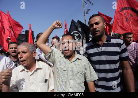 Gaza-Stadt, Gaza-Streifen. 6. November 2013. Palästinenser Protest während einer Demonstration organisiert von der Volksfront für die Befreiung Palästinas (PFLP) zum protest gegen die Wiederaufnahme der Friedensgespräche mit Israel und die US Staatssekretär Besuch. © Ashraf Amra/APA Images/ZUMAPRESS.com/Alamy Live-Nachrichten Stockfoto