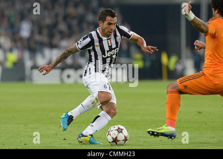 Turin, Italien. 5. November 2013. Tevez während der Champions-League-Spiel zwischen Juventus Turin und Real Madrid, Juventus Stadion am 5. November 2013 in Turin, Italy.Photo: Filippo Alfero/NurPhoto Credit: Filippo Alfero/NurPhoto/ZUMAPRESS.com/Alamy Live News Stockfoto