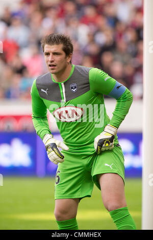 Cedric Carrasso (Bordeaux), 3. November 2013 - Fußball / Fußball: Französisch "Ligue 1" match zwischen OGC Nizza 1-2 Bordeaux bei Allianz Riviera in Nizza, Frankreich, © Enrico Calderoni/AFLO SPORT/Alamy Live News Stockfoto