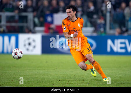 Turin, Italien. 5. November 2013. Pepe (Real) Fußball / Fußball: UEFA Champions League-Gruppe B-match zwischen Juventus Real Madrid 2: 2 bei Juventus Arena in Turin, Italien. © Maurizio Borsari/AFLO/Alamy Live News/Alamy Live-Nachrichten Stockfoto