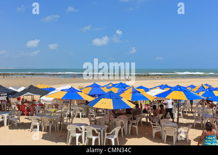 Restaurants am Wasser, Pipa Beach, Rio Grande Do Norte, Brasilien, Brasil Stockfoto