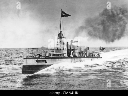 CHARLES PARSONS (1854-1931) britischen Ingenieur. Die Turbinia war das erste Schiff, seine Erfindung der Dampfturbine 1897 zu verwenden. Stockfoto