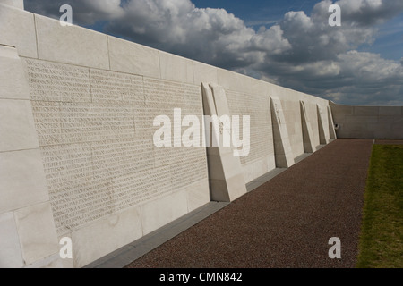 Namen der gefallenen an der Canadian National Memorial auf Vimy Ridge Erinnerung an den ersten Weltkrieg Schlacht im April 1917 Stockfoto