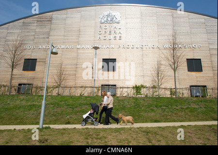 Das Royal Opera House Website Purfleet, Essex, wo das Bühnenbild und die Landschaft gebaut vor dem Transport nach Covent Garden. Stockfoto