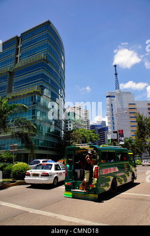 Jeepney Taxi Mindanao Avenue Cebu City Philippinen Stockfoto