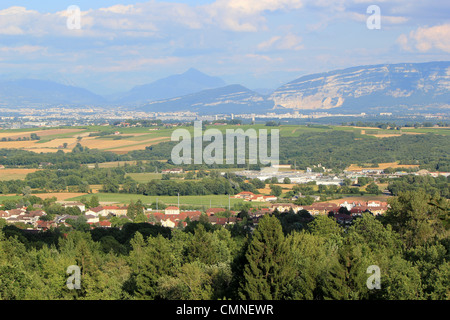 Ansicht der Region Genf mit Saleve und Alpen Berg bei Sonnenuntergang, Schweiz Stockfoto