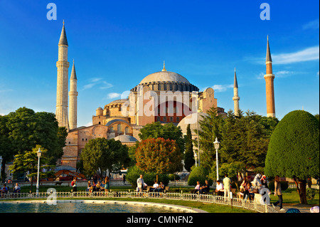 Das äußere des 6. Jahrhundert byzantinischen (oströmischen) Hagia Sophia (Ayasofya) Istanbul Türkei Stockfoto